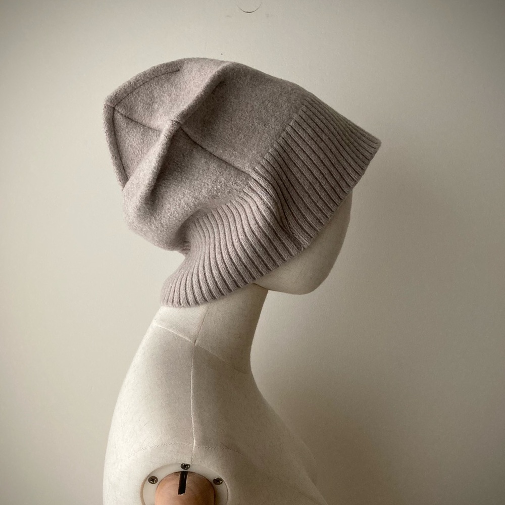 joodito origami crown 100% merino wool sweater hat beanie cap beige camel tan - Picture 2 of 10